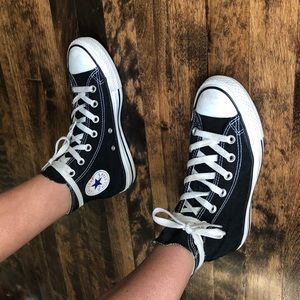 Black converse high tops size 7
